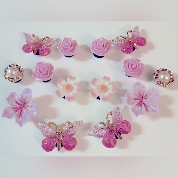 BOGO SALE NEW 14 Rhinestone Croc Charms Jibbit Shoe Charm - Picture 1 of 11